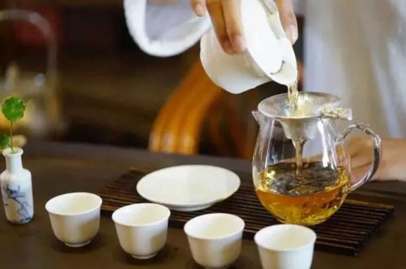 一杯茶宜冲泡几次合适-茶之家