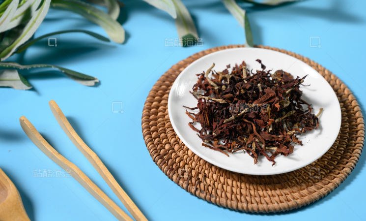 玉兰入盏，这一杯春日的“顶流”花香你品了吗？-茶之家